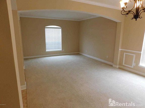 5th image of 1089 Santa Cruz St
