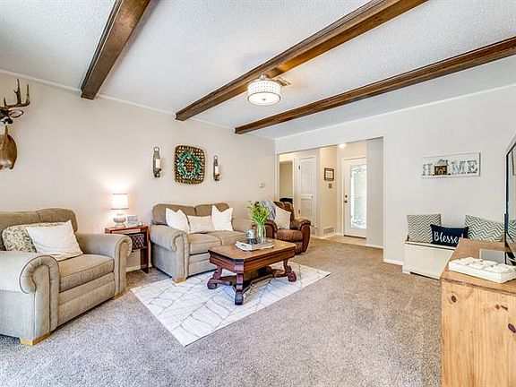 5th image of 1805 Westcrest Dr
