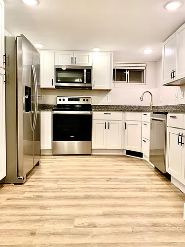 639 S Loomis Ave #1/2 Photo 1