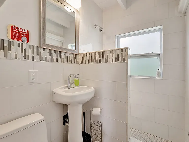 5019 N Ocean Blvd #14 — Photo 10