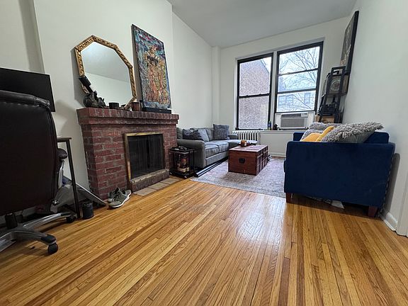 4th image of 313 W 88th St APT 3B