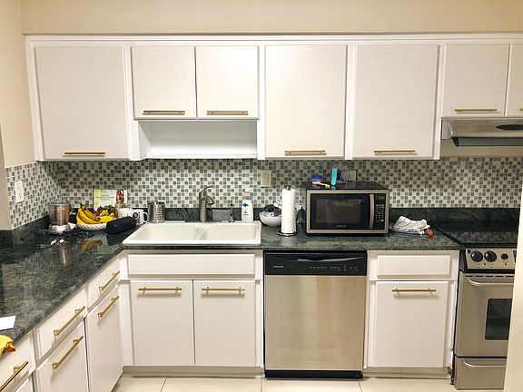 4th image of 1160 NE 191st St #11