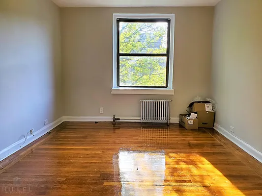 Rented by Hillel Realty Group | media 16