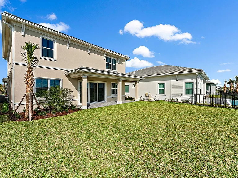 12550 Nautilus Cir — Photo 34