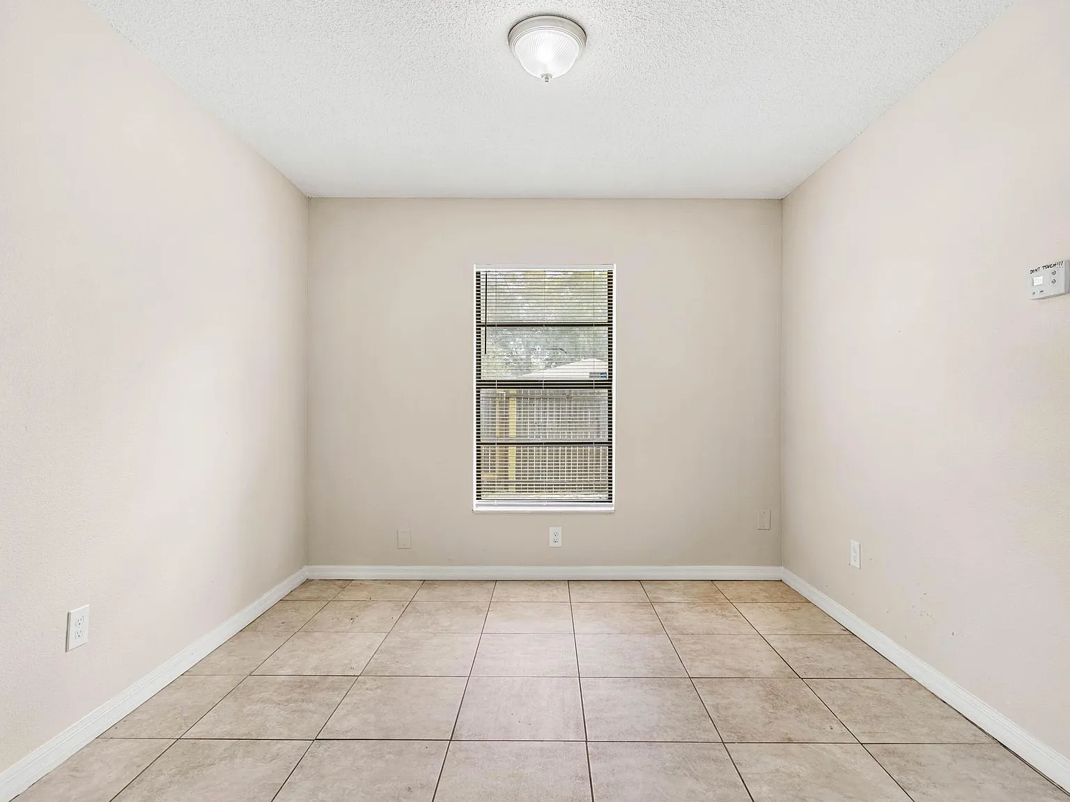 3 bed, 1180 sqft, $2,600 — Photo 4