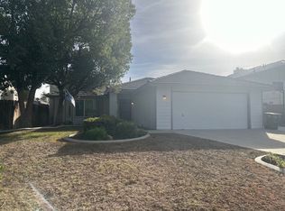 9017 Pine Ridge Way, Bakersfield, CA 93312