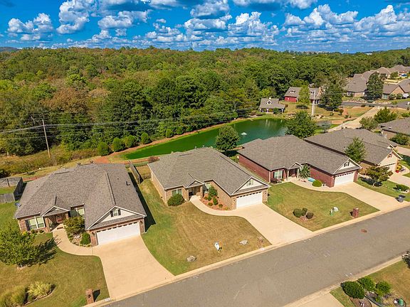 3rd image of 312 Willow Bend Cir
