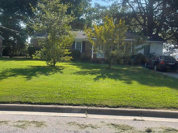 2nd image of 2573 Rosewood Drive