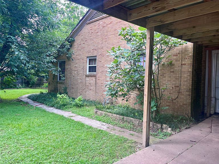Listing photo 4