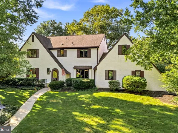 559 Sentinel Rd, Moorestown, NJ 08057