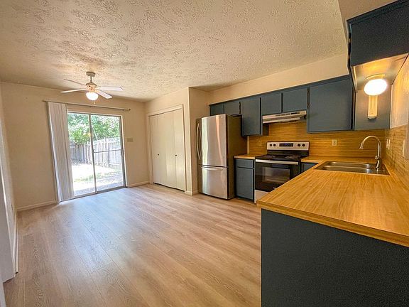5th image of 2313 W Creek Ln