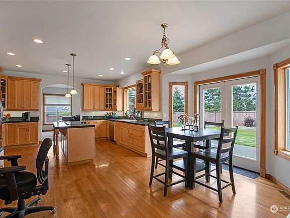 5th image of 8942 Bedington Drive SE