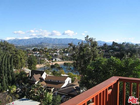3rd image of 2288 Moreno Dr