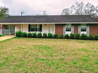 580 Meadowbrook Dr, Blakely, GA 39823
