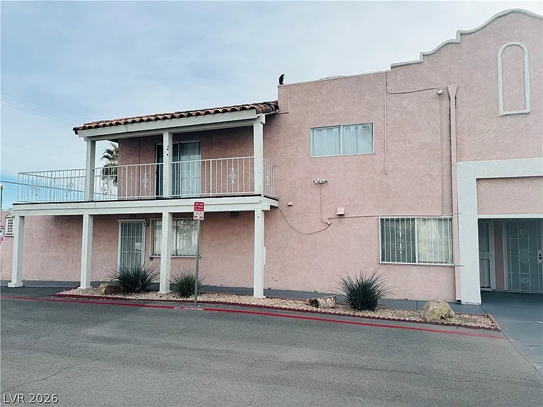 2158 E Desert Inn Rd — Photo 1