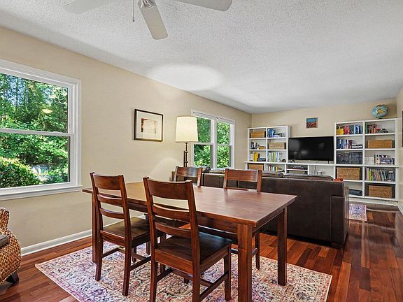 2nd image of 3140 Merrianne Dr