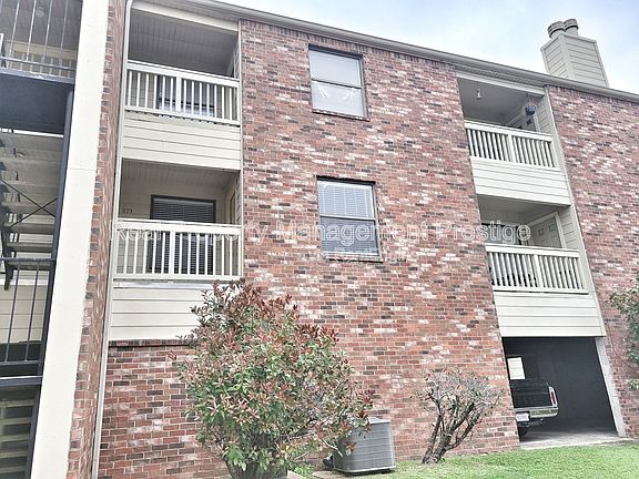 4th image of 2501 Gulf Fwy APT 271
