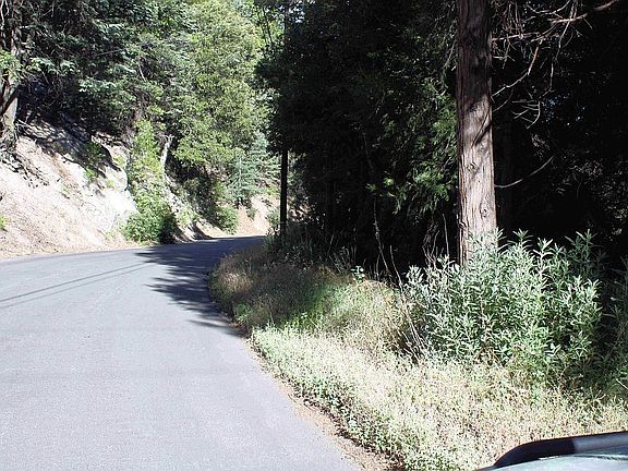 3rd image of Valle Dr