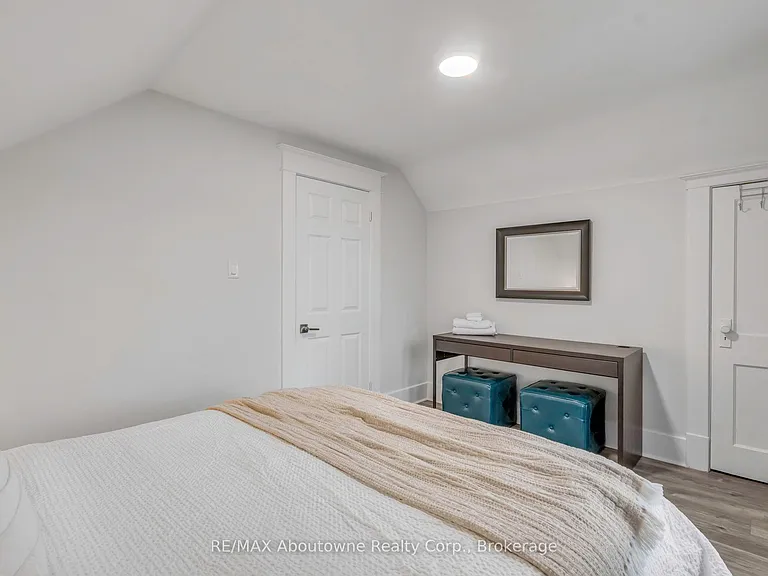 5111 Kitchener St — Photo 20