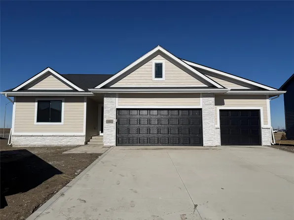 1485 NW Bull Run Ct, Waukee, IA 50263