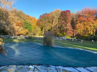 30 Johnny Cake Hill Rd #2, Old Lyme, CT 06371