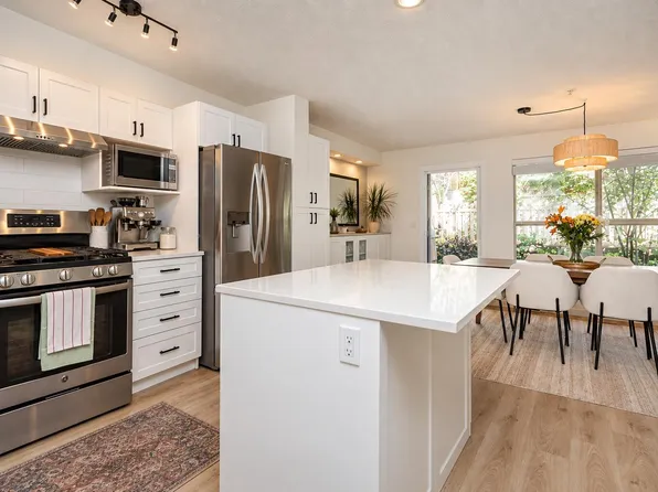 20350 68th Ave #42, Langley, BC V2Y 3A5