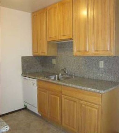 Right side view of kitche