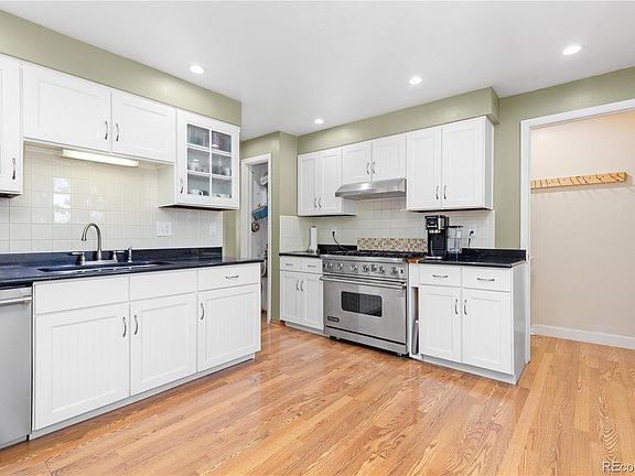 5th image of 5876 W Canyon Avenue