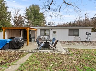 102 Essex St, Troy, NY 12180