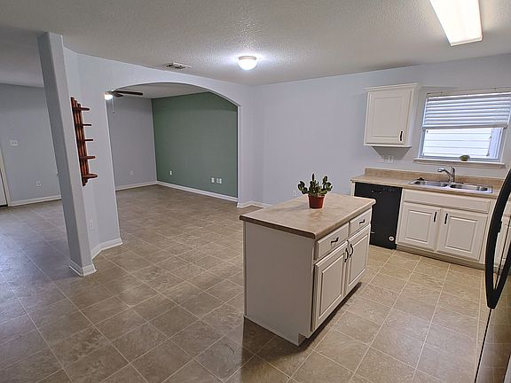 5th image of 11123 Pecan Cyn