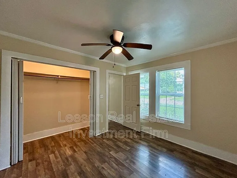 905 Rome St — Photo 6