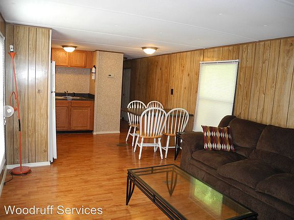 2nd image of 231 Oak Hills Ln