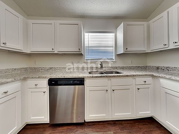 4th image of 2128 W Lymington Way