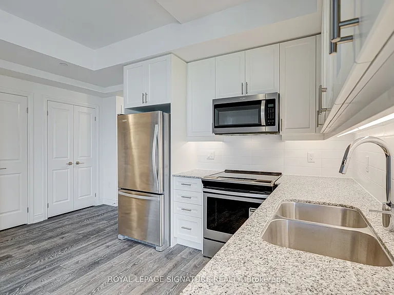 1050 Main St E #513 — Photo 7
