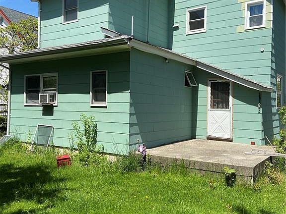 2nd image of 12 Lincoln St