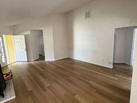 2nd image of 5870 Coyote Ridge Rd