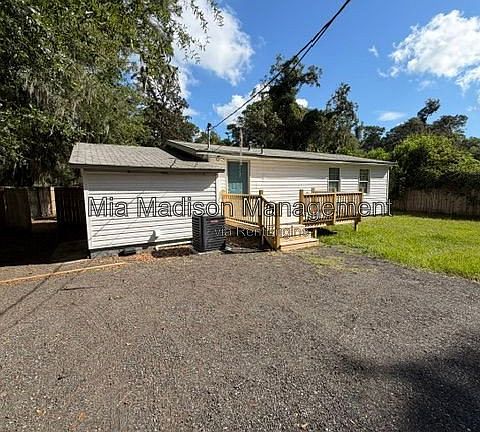 3rd image of 316 Edgewater Rd