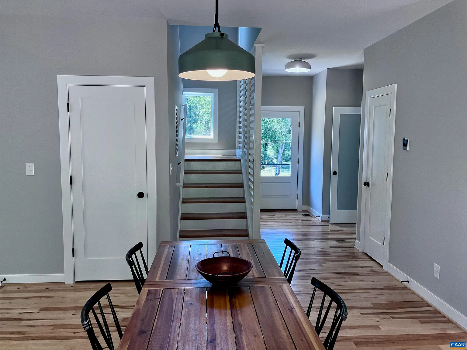 3 bed, 2.5 bath, 2240 sqft, $3,650 — Photo 2