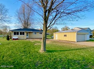 2859 Loehrs Landing Dr, Hastings, MI 49058