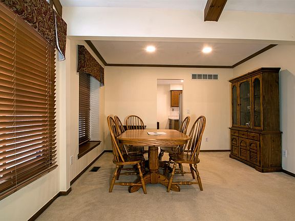 4th image of 16415 Weatherfield Dr
