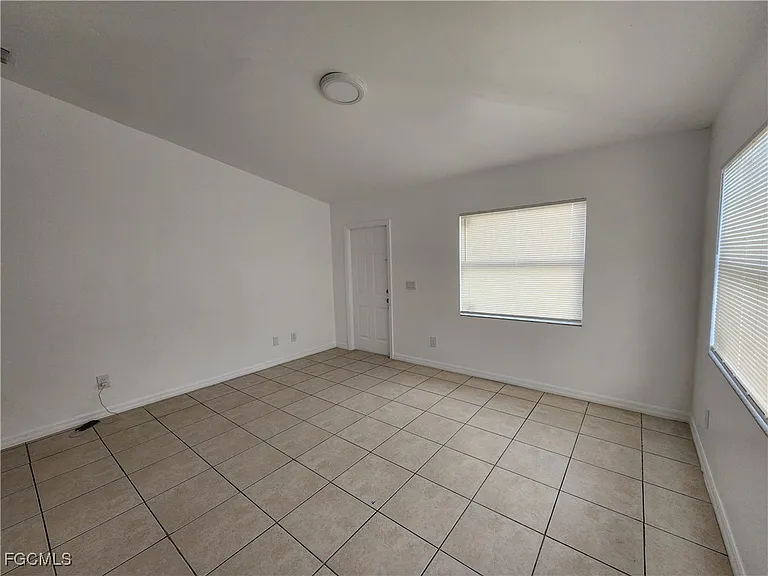1248 Columbus Blvd #A — Photo 10