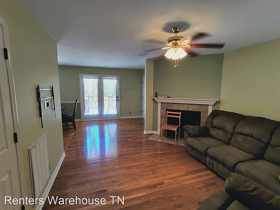 2nd image of 119 Patton Ct