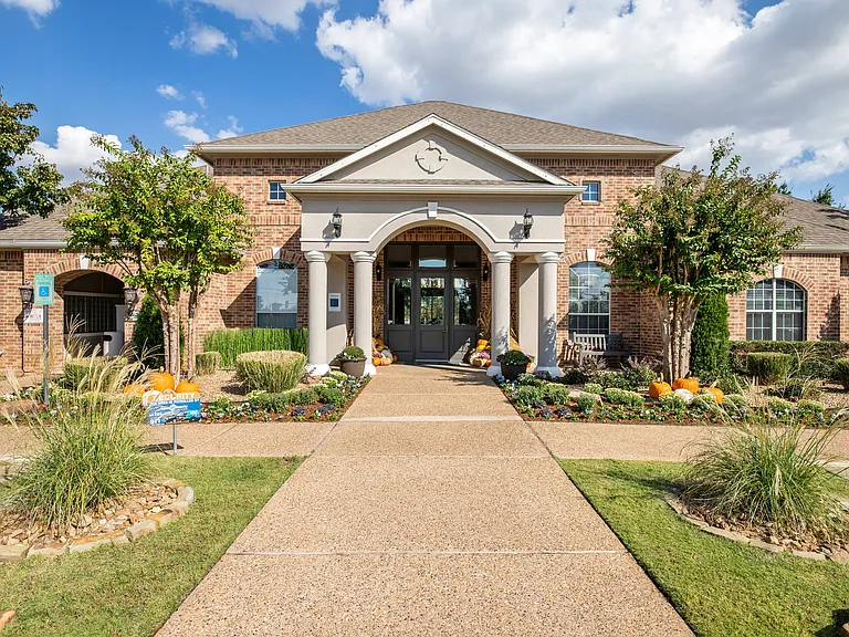 Montclair Parc Leasing Office