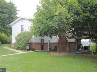 434 E Salem Rd, Thompsontown, PA 17094