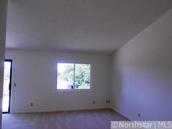 4th image of 4345 Thornhill Ln