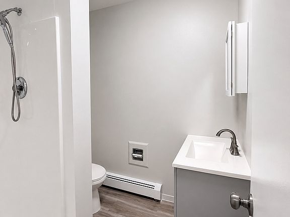 4th image of 75-79 Lodi St #79A