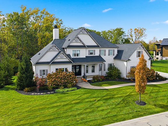 2nd image of 6900 Oldfields Ln