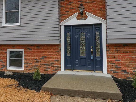 2nd image of 446 White Oak Dr