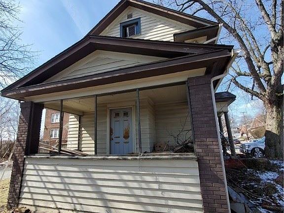 2nd image of 41 McNaughton St