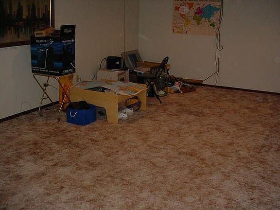5th image of 2111 Crawford Dr